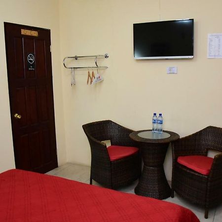 Bella Sombra Guest House Downtown Белиз-Сити Экстерьер фото