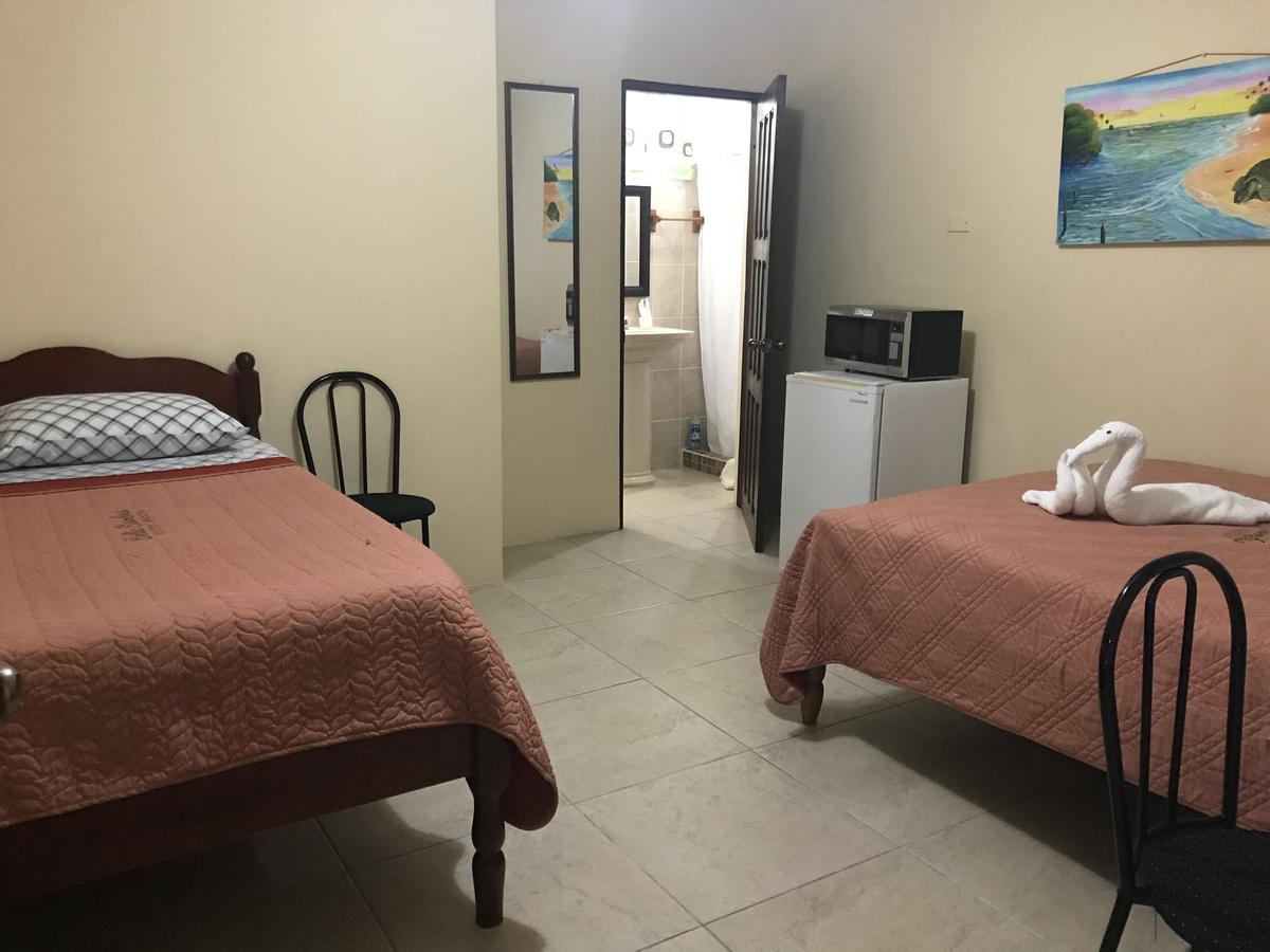 Bella Sombra Guest House Downtown Белиз-Сити Экстерьер фото