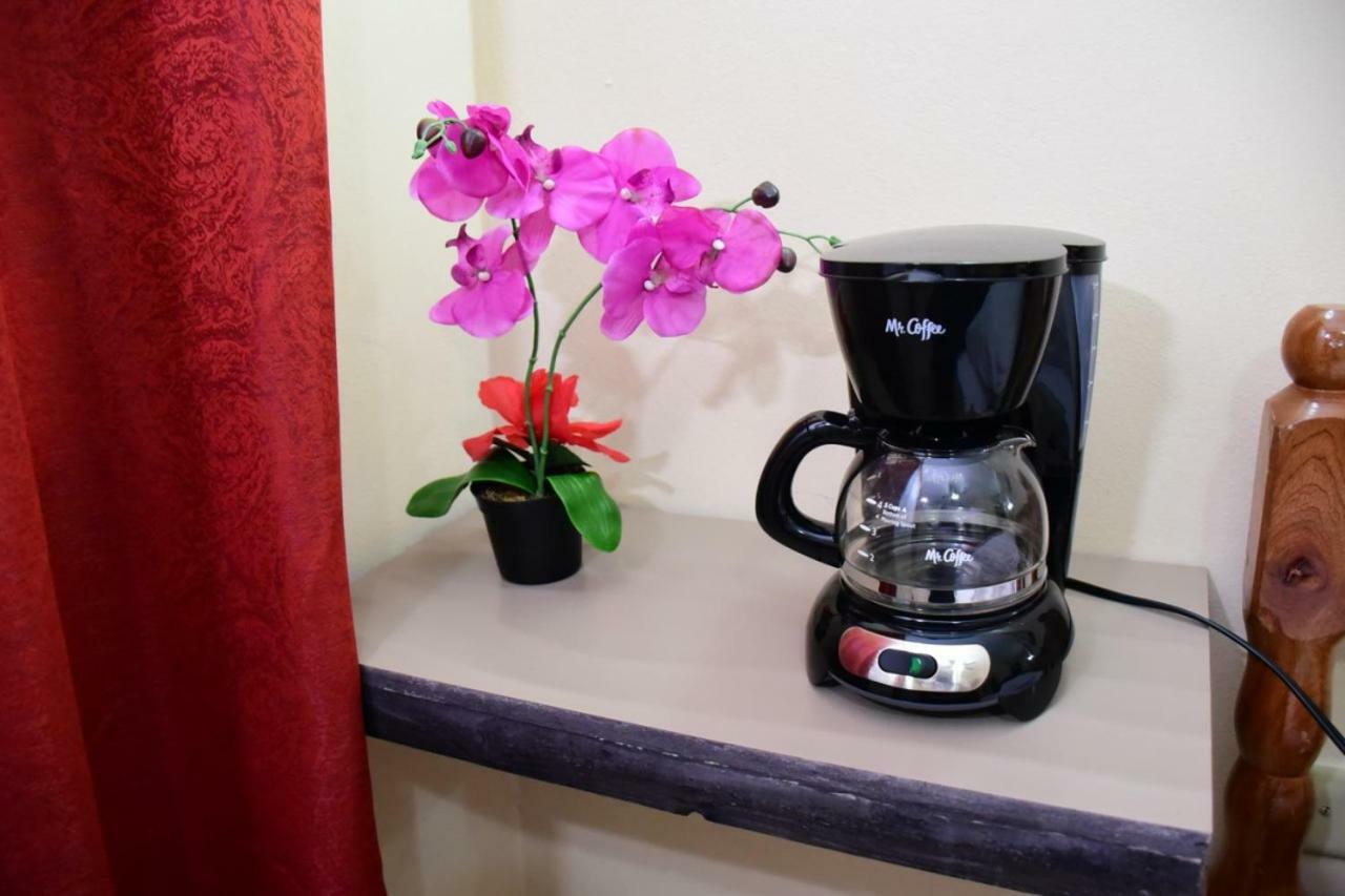 Bella Sombra Guest House Downtown Белиз-Сити Экстерьер фото