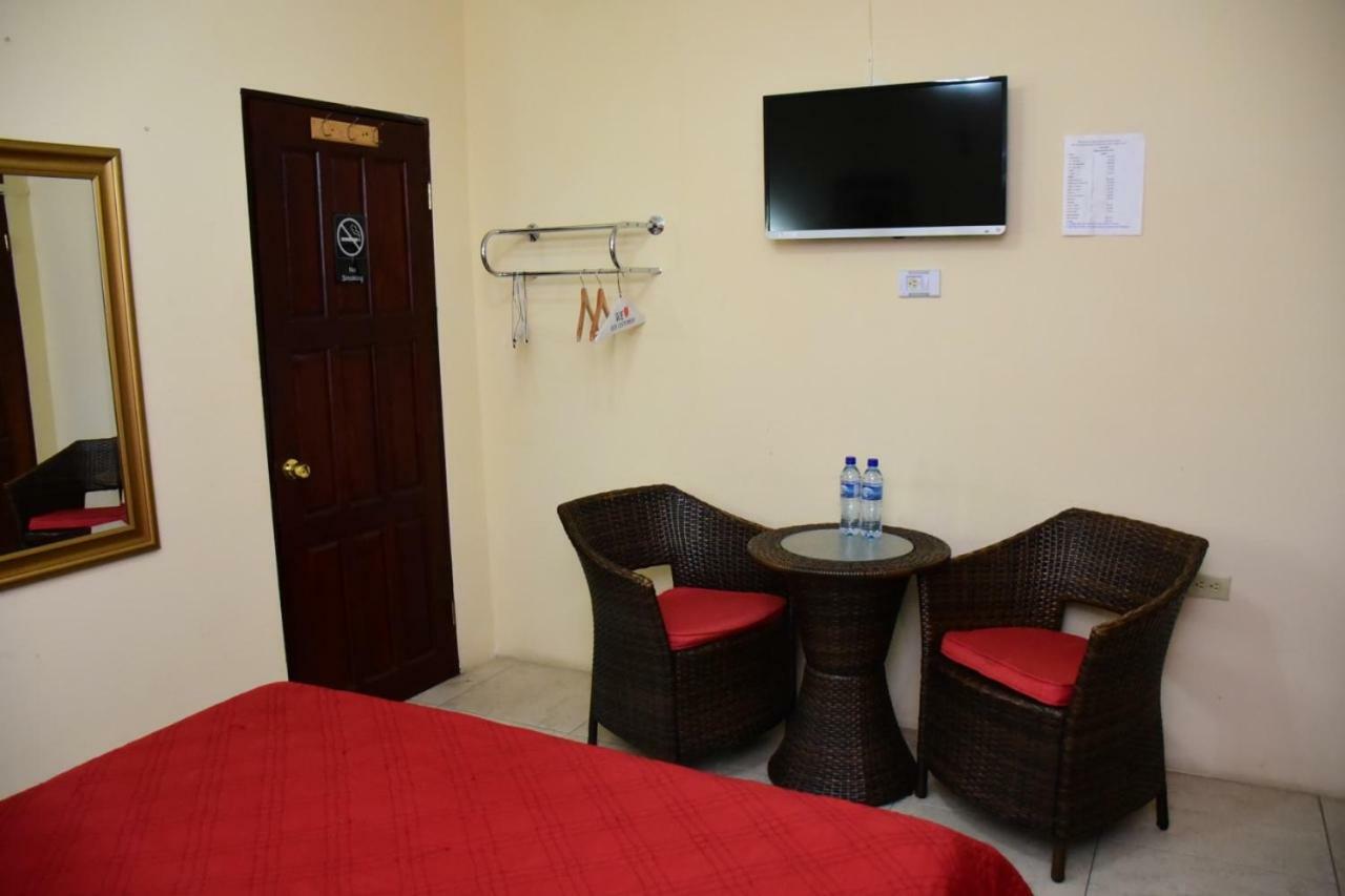 Bella Sombra Guest House Downtown Белиз-Сити Экстерьер фото
